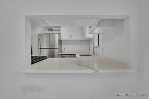 Homes for sale in Middletown, CT | 3 Trolley Crossing Ln #3, Middletown, CT 06457 | MLS# 24140770