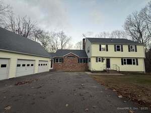 Homes for sale in Marlborough, CT | 45 Hemlock Dr, Marlborough, CT 06447 | MLS# 24140822