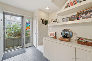 Homes for sale in Farmington, CT | 9 Talcott Gln #K, Farmington, CT 06032 | MLS# 24140200