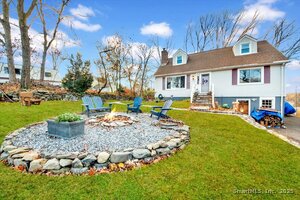 Homes for sale in Bridgeport, CT | 375 Silver St, Bridgeport, CT 06610 | MLS# 24140868