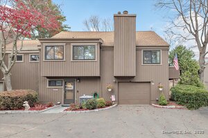 Homes for sale in Stratford, CT | 289 Agawam Dr #B, Stratford, CT 06614 | MLS# 24138784