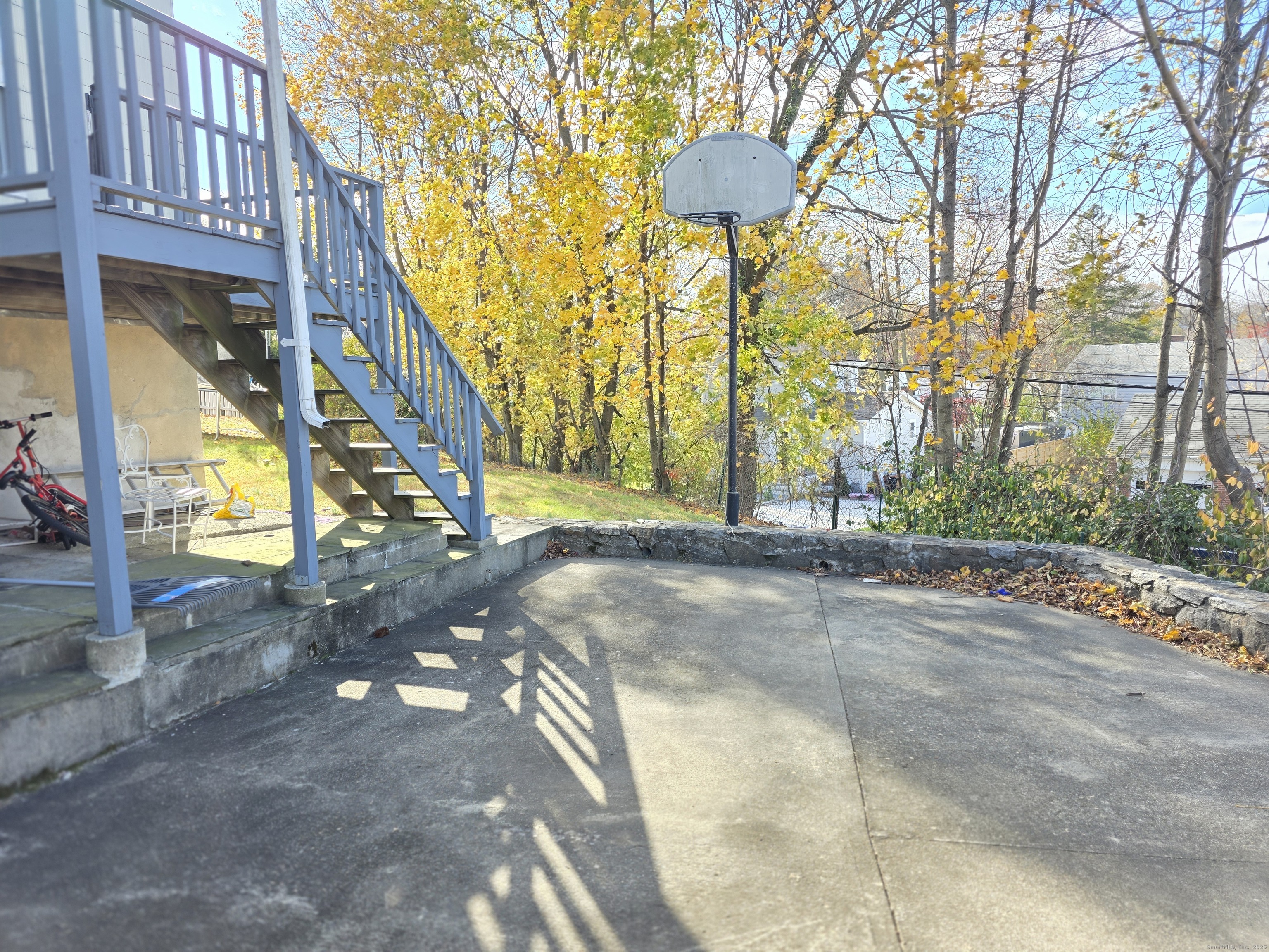 6 Couch, Norwalk, 06854, 3 Bedrooms Bedrooms, 0 ,1 BathroomBathrooms,Single Family For Sale,For Sale,Couch,0,24136403