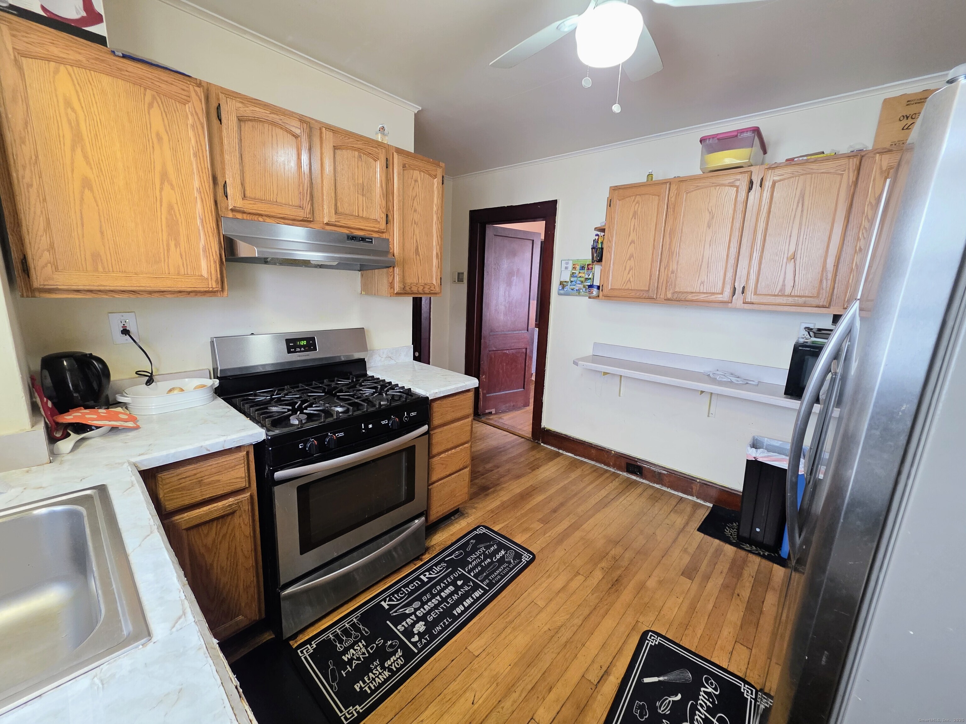 6 Couch, Norwalk, 06854, 3 Bedrooms Bedrooms, 0 ,1 BathroomBathrooms,Single Family For Sale,For Sale,Couch,0,24136403