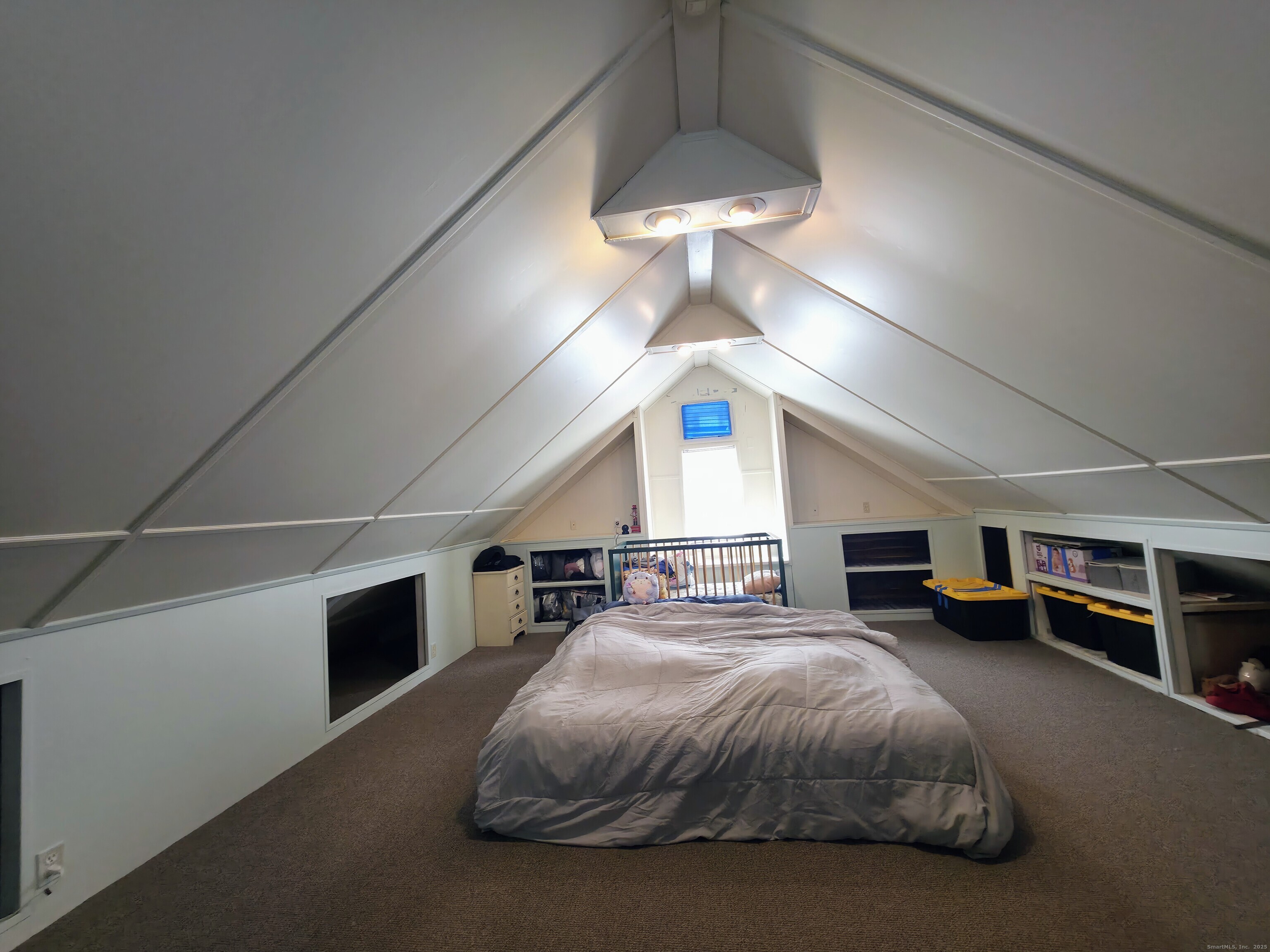 6 Couch, Norwalk, 06854, 3 Bedrooms Bedrooms, 0 ,1 BathroomBathrooms,Single Family For Sale,For Sale,Couch,0,24136403