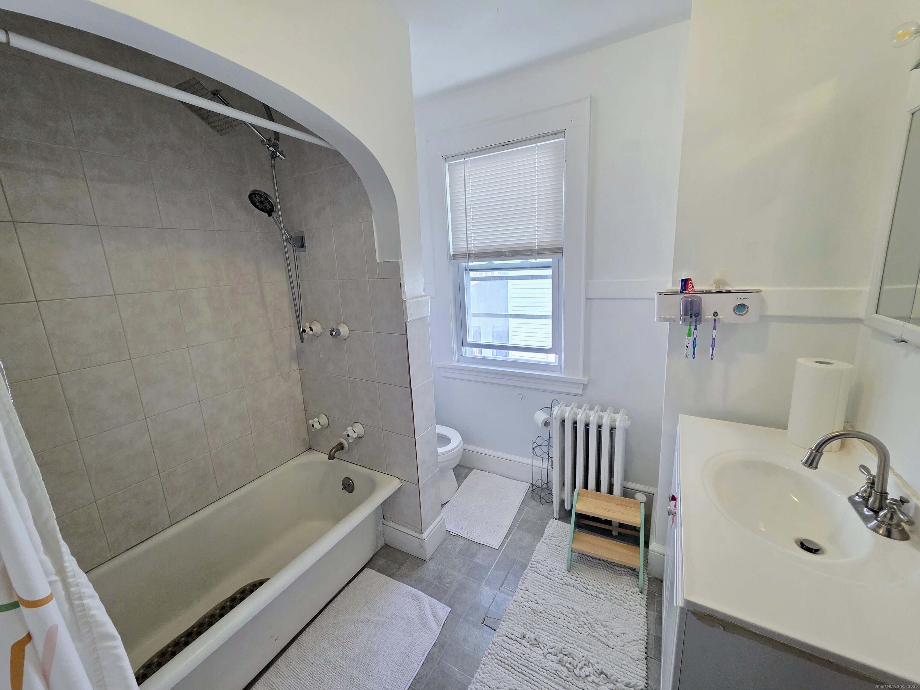 6 Couch, Norwalk, 06854, 3 Bedrooms Bedrooms, 0 ,1 BathroomBathrooms,Single Family For Sale,For Sale,Couch,0,24136403