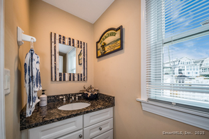 Homes for sale in East Lyme, CT | 223 Giants Neck Rd, East Lyme, CT 06357 | MLS# 24140143