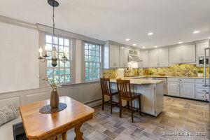 Homes for sale in Glastonbury, CT | 1696 Main St, Glastonbury, CT 06033 | MLS# 24141101