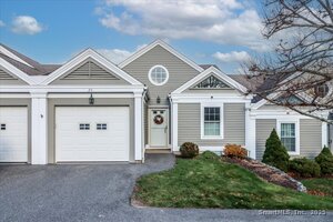 Homes for sale in Newtown, CT | 25 St George Pl, Newtown, CT 06482 | MLS# 24139933