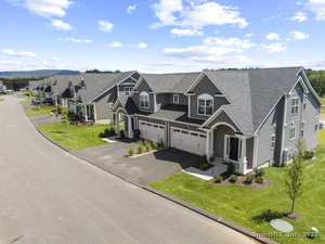 Homes for sale in Cheshire, CT | 90 Shea Cir #90, Cheshire, CT 06410 | MLS# 24118847