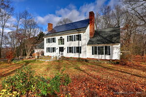 Homes for sale in Roxbury, CT | 24 Hickory Ln, Roxbury, CT 06783 | MLS# 24118798