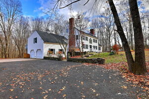 Homes for sale in Roxbury, CT | 24 Hickory Ln, Roxbury, CT 06783 | MLS# 24118798