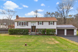 Homes for sale in New Fairfield, CT | 1 Indian Hill Ln, New Fairfield, CT 06812 | MLS# 24139913