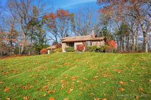 Homes for sale in Windsor, CT | 9 Alford Dr, Windsor, CT 06095 | MLS# 24141022