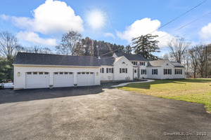 Homes for sale in Danbury, CT | 37 Driftway Rd, Danbury, CT 06811 | MLS# 24141208