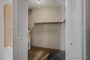 Homes for sale in New London, CT | 111 Niles Hill Rd #B, New London, CT 06320 | MLS# 24140954