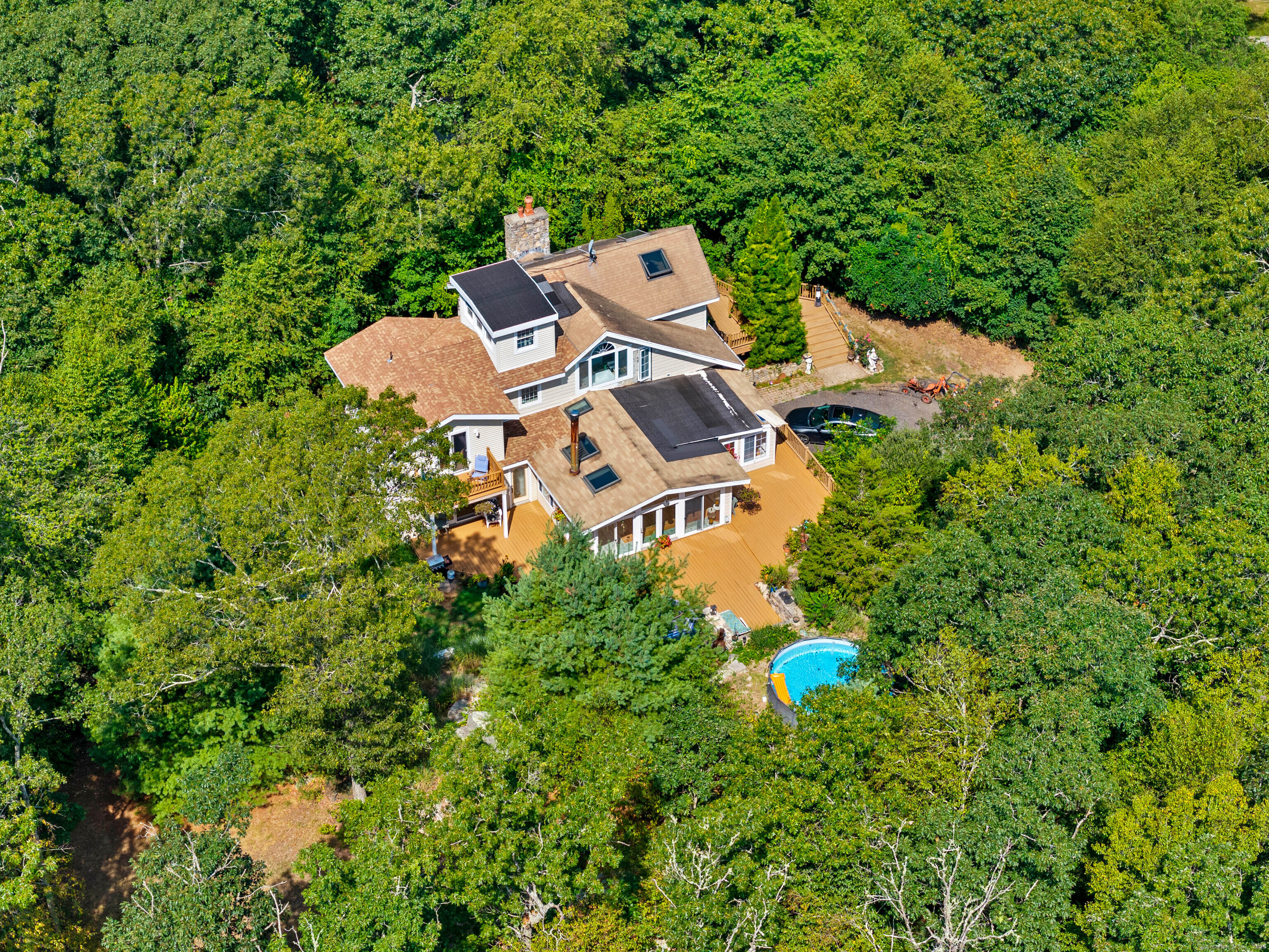 332 Lantern Hill Road