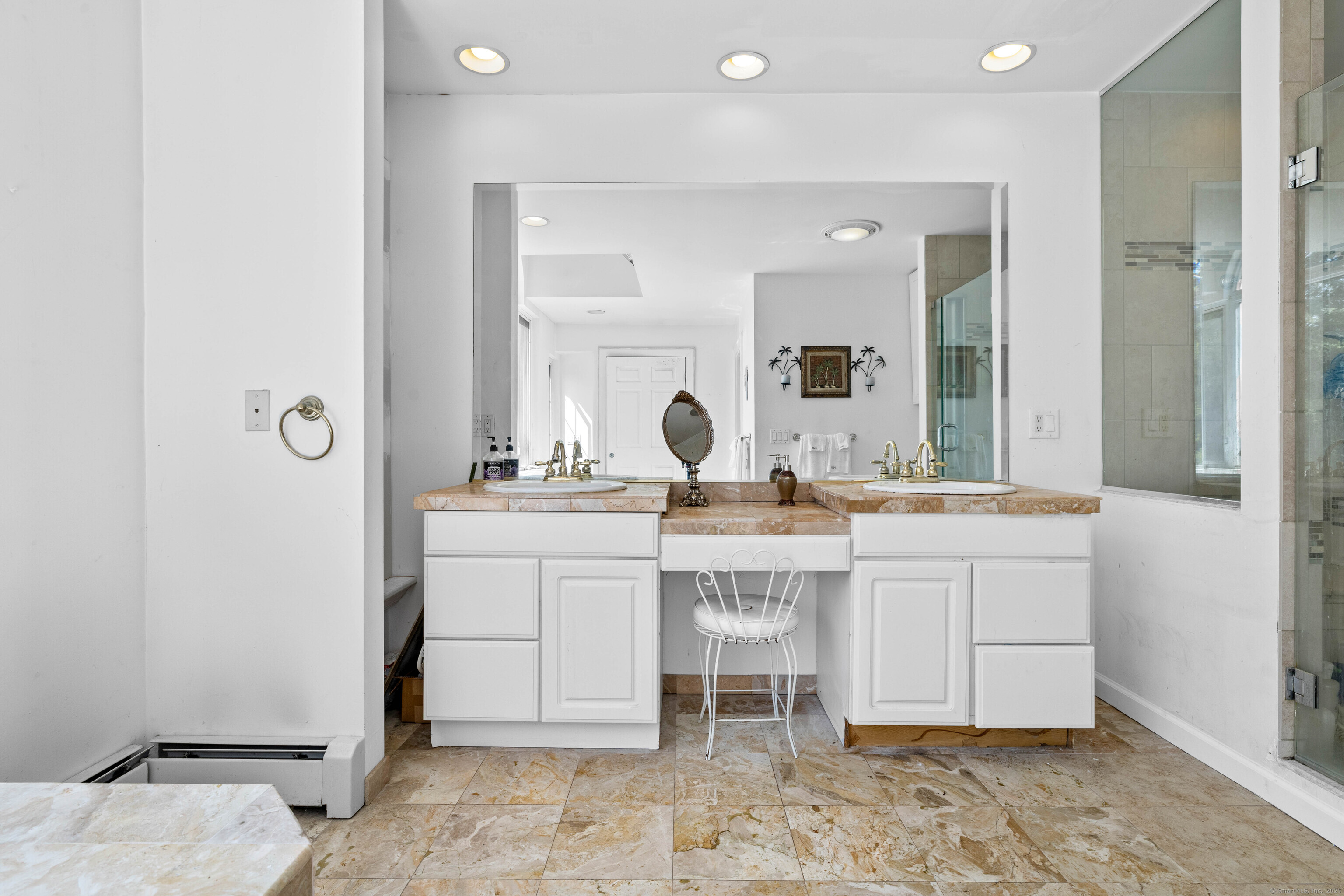 332 Lantern Hill Road