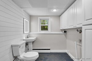 Homes for sale in Ledyard, CT | 9 West Dr, Ledyard, CT 06335 | MLS# 24141353