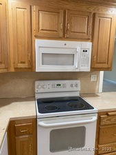 Homes for sale in Wallingford, CT | 380 Main St #14, Wallingford, CT 06492 | MLS# 24141306