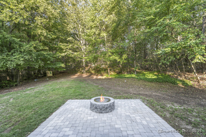 Homes for sale in Salem, CT | 27 Woodland Dr, Salem, CT 06420 | MLS# 24141351