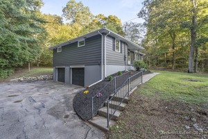 Homes for sale in Salem, CT | 27 Woodland Dr, Salem, CT 06420 | MLS# 24141351