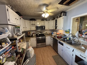 Homes for sale in New London, CT | 271 Crystal Ave, New London, CT 06320 | MLS# 24141287