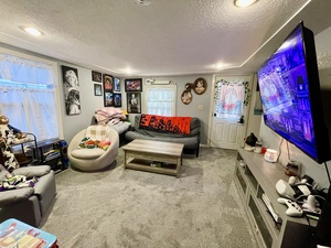 Homes for sale in Winchester, CT | 8 Oak St, Winchester, CT 06098 | MLS# 24140653