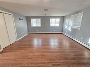 Homes for sale in East Hartford, CT | 207 Arnold Dr, East Hartford, CT 06108 | MLS# 24133915