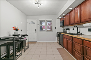 Homes for sale in Bridgeport, CT | 2800 Madison Ave #1B, Bridgeport, CT 06606 | MLS# 24141481