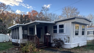 Homes for sale in Waterford, CT | 270 Boston Post Rd #TRLR 6, Waterford, CT 06385 | MLS# 24140688