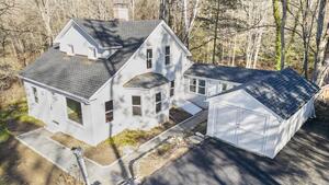 Homes for sale in New Milford, CT | 2 Chapel Hill Rd, New Milford, CT 06776 | MLS# 24141490