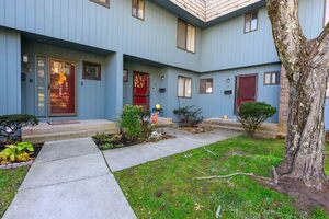 Homes for sale in Cromwell, CT | 23 Margo Ct #23, Cromwell, CT 06416 | MLS# 24141196