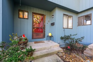 Homes for sale in Cromwell, CT | 23 Margo Ct #23, Cromwell, CT 06416 | MLS# 24141196