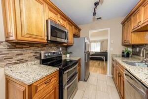 Homes for sale in Cromwell, CT | 23 Margo Ct #23, Cromwell, CT 06416 | MLS# 24141196