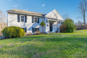 Homes for sale in New Milford, CT | 41 Overlook Dr, New Milford, CT 06776 | MLS# 24131447