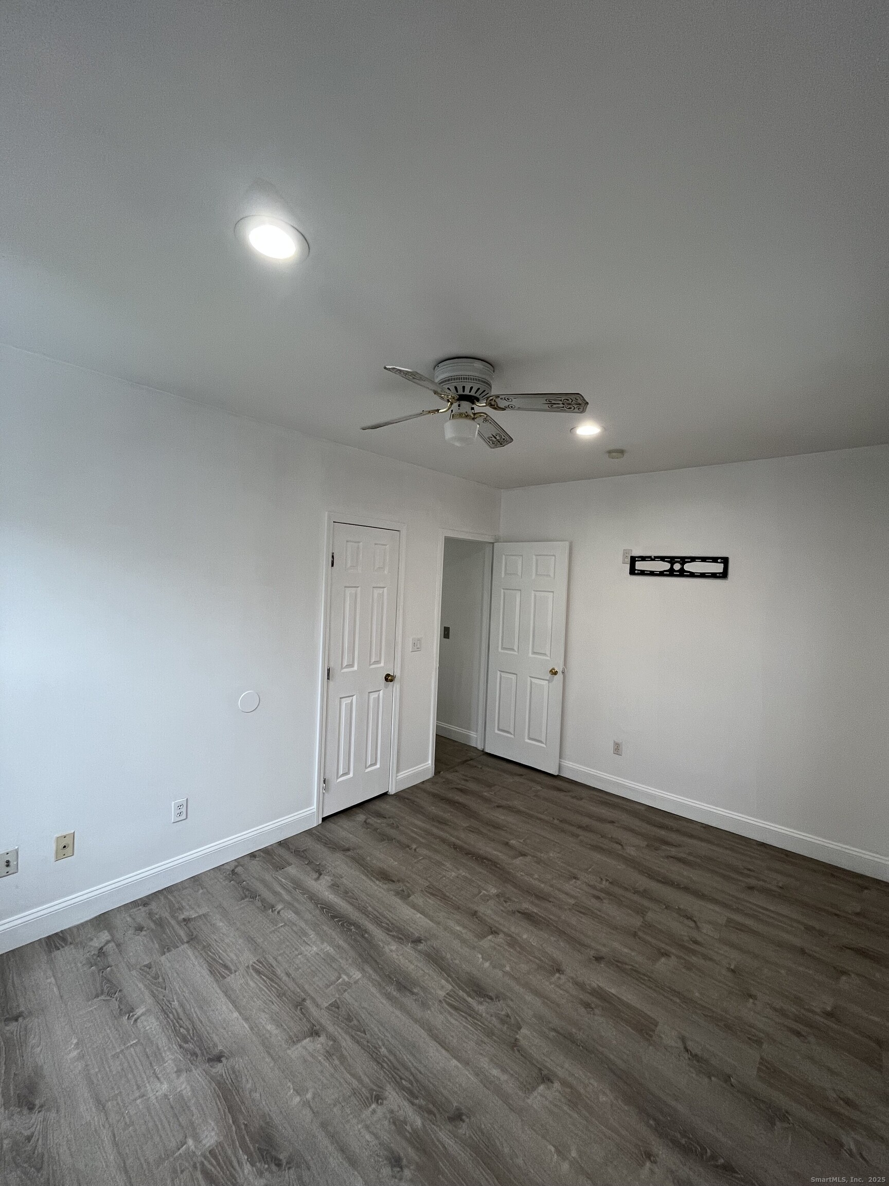 Photo 16 of 120 Maltby Street, Shelton, CT