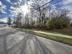 Homes for sale in Hartford, CT | 5 Brinley Ave, Hartford, CT 06106 | MLS# 24141485