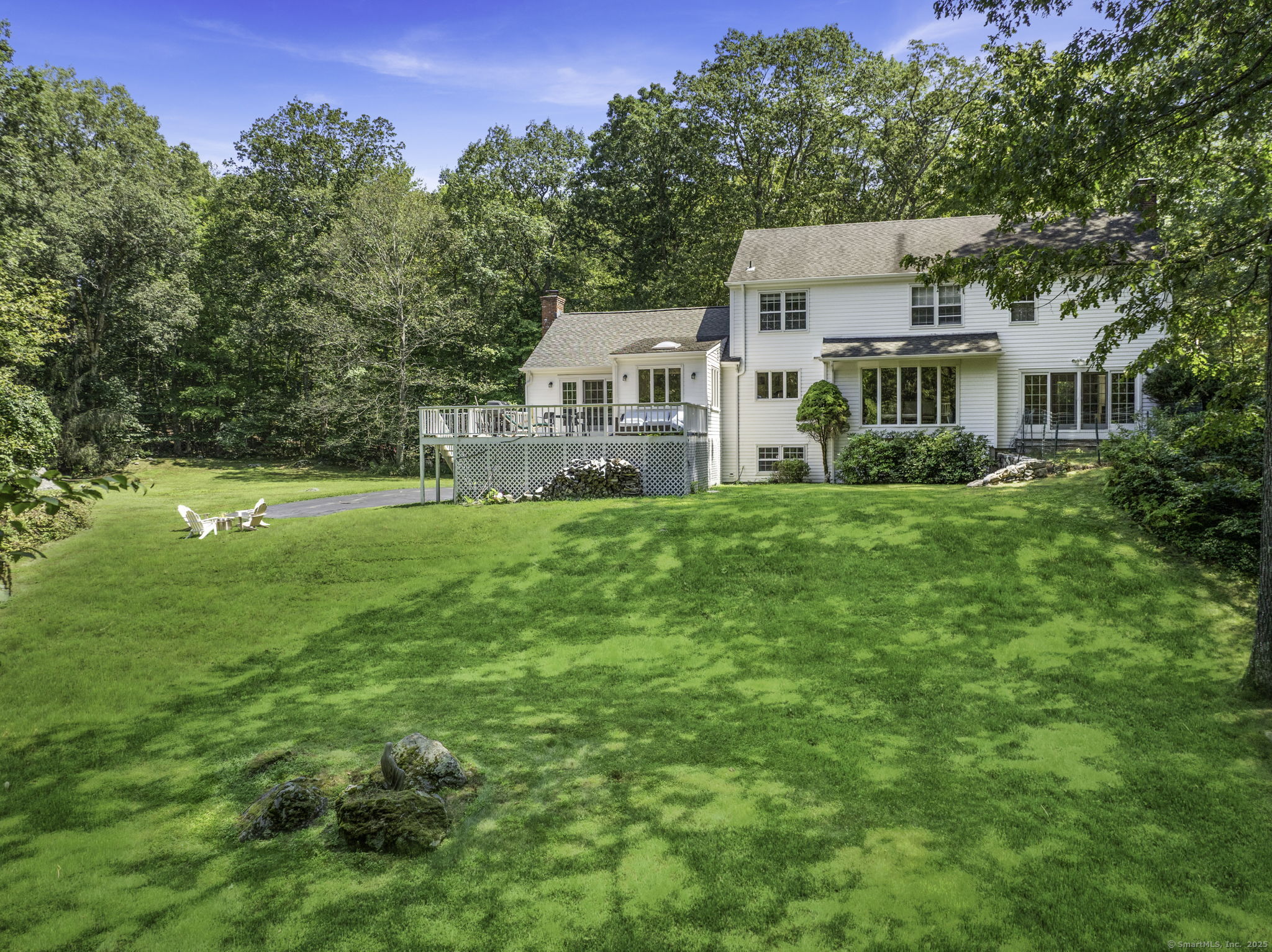 Homes for sale in New Canaan, CT | 1038 West Rd, New Canaan, CT 06840 | MLS# 24141648