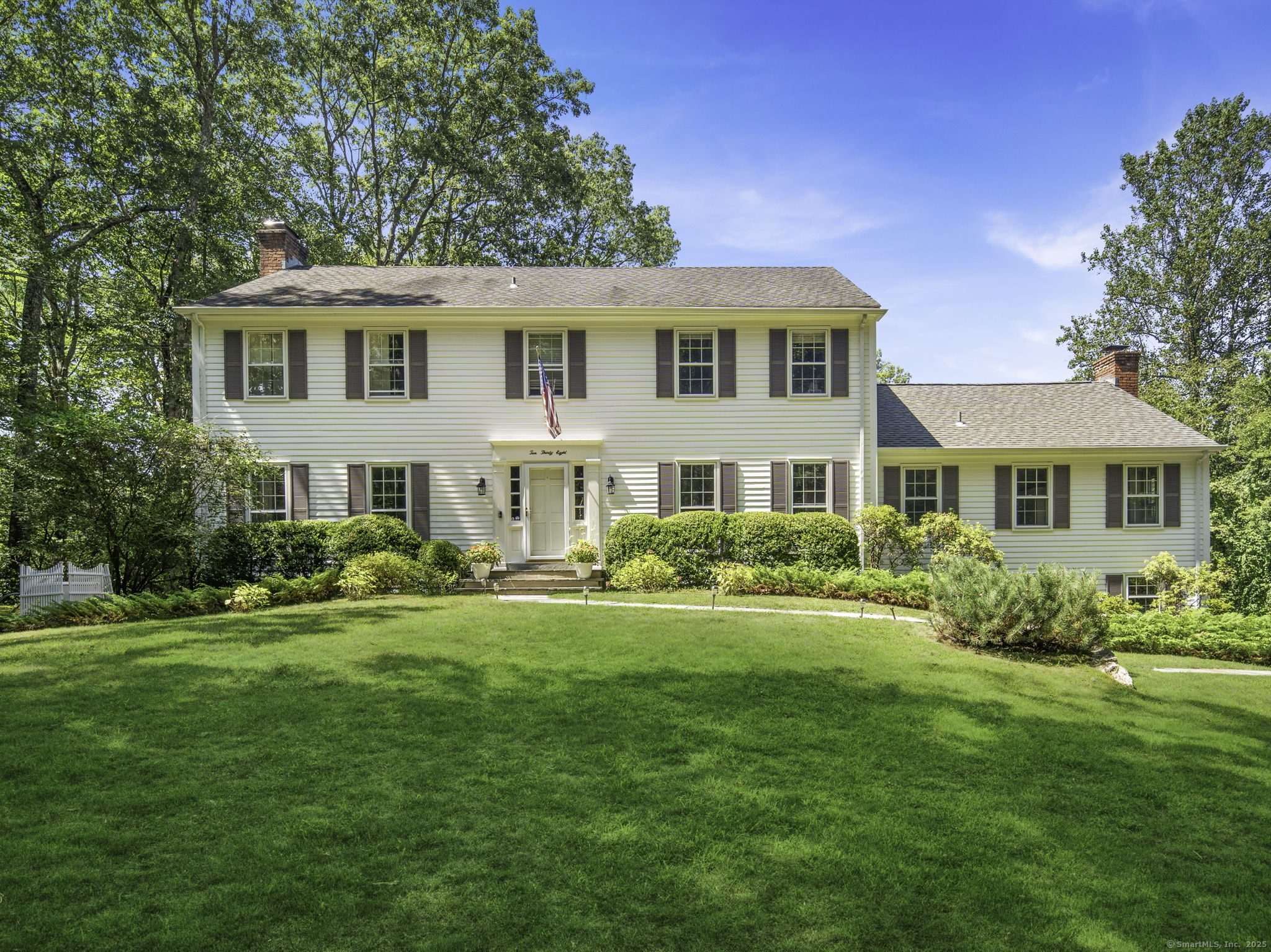 Homes for sale in New Canaan, CT | 1038 West Rd, New Canaan, CT 06840 | MLS# 24141648