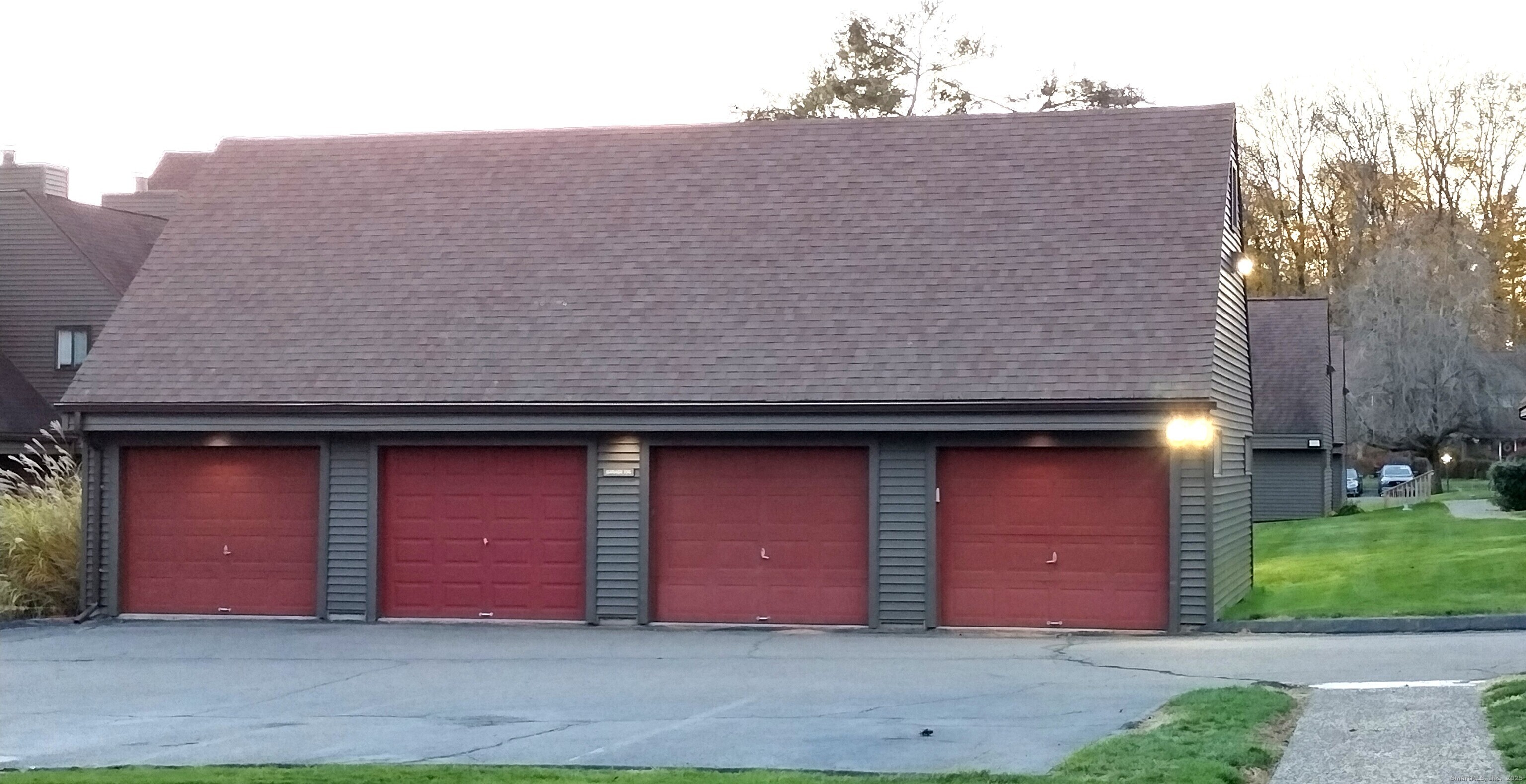 Homes for sale in Branford, CT | 69 Montoya Dr #69, Branford, CT 06405 | MLS# 24141618