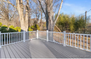 Homes for sale in Waterford, CT | 1 Mallard Ln, Waterford, CT 06385 | MLS# 24141619