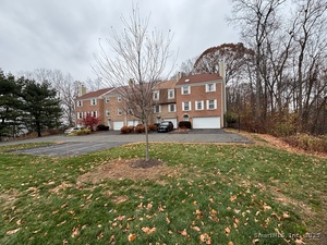 Homes for sale in Bethel, CT | 51 Kingswood Dr #51, Bethel, CT 06801 | MLS# 24141434