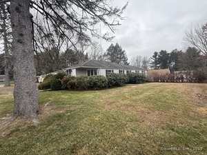 Homes for sale in Thompson, CT | 10 Topview Dr, Thompson, CT 06262 | MLS# 24141668