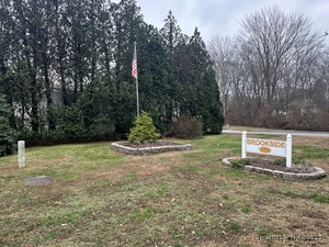 Homes for sale in Waterford, CT | 270 Boston Post Rd #TRLR 6, Waterford, CT 06385 | MLS# 24140688