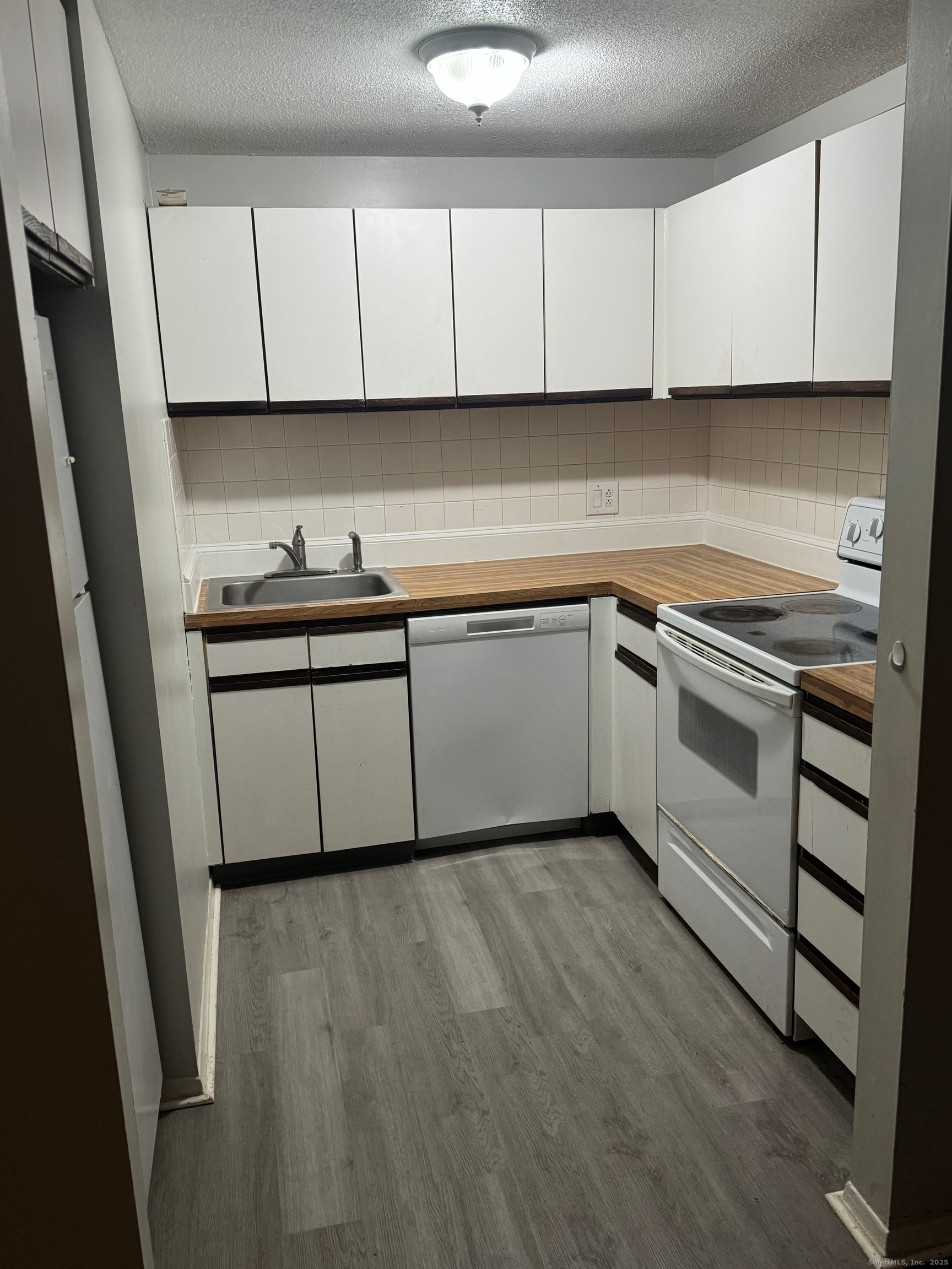 148 Burgundy Hill, Middletown, 06457, 1 Bedroom Bedrooms, 0 ,1 BathroomBathrooms,Residential Rental,For Sale,Burgundy Hill,0,24141722