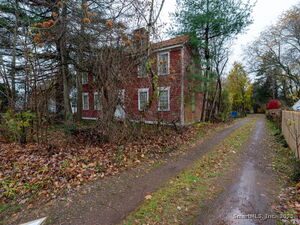 Homes for sale in South Windsor, CT | 1047 Main St, South Windsor, CT 06074 | MLS# 24139497