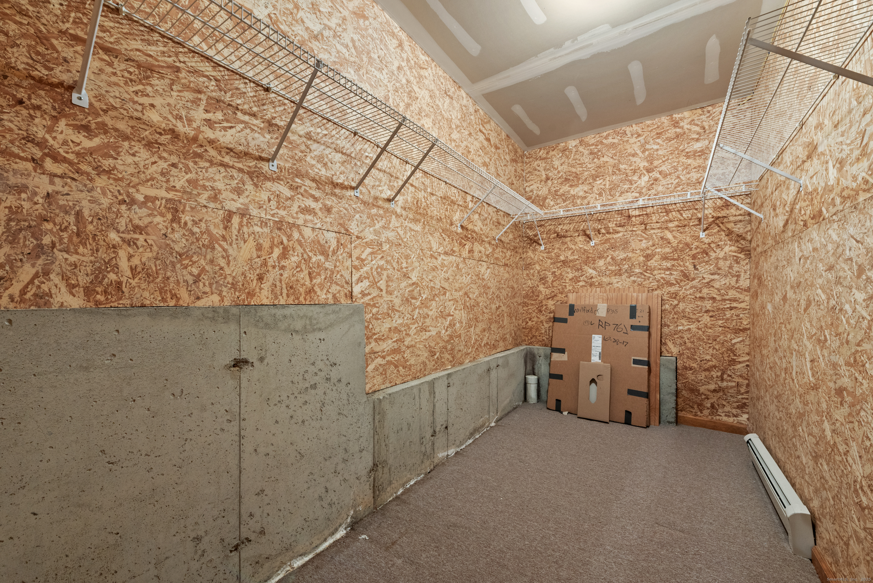 Homes for sale in Seymour, CT | 56 Great Hill Rd, Seymour, CT 06483 | MLS# 24141021