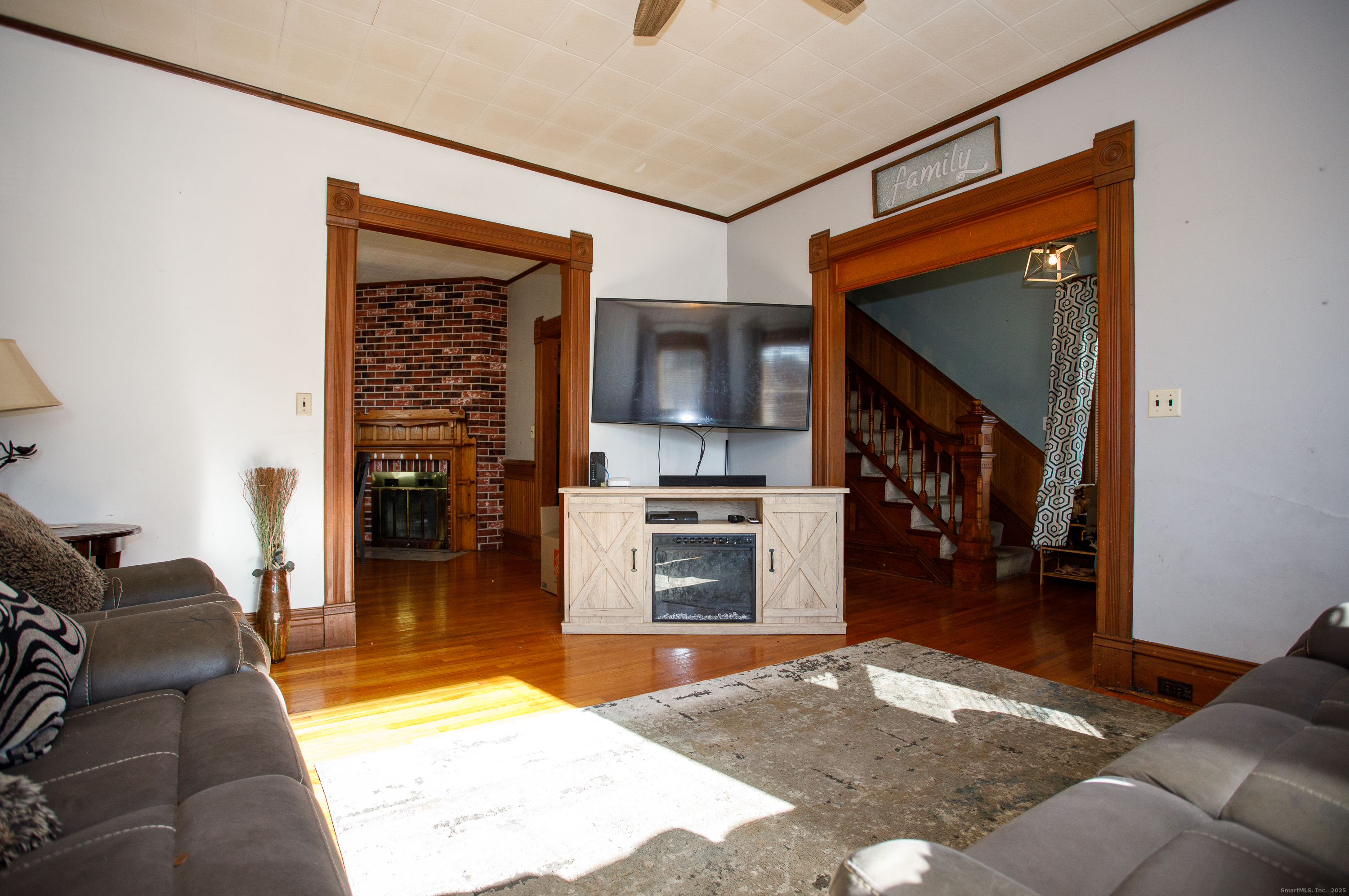 Photo 7 of 27 West Street, New London, CT