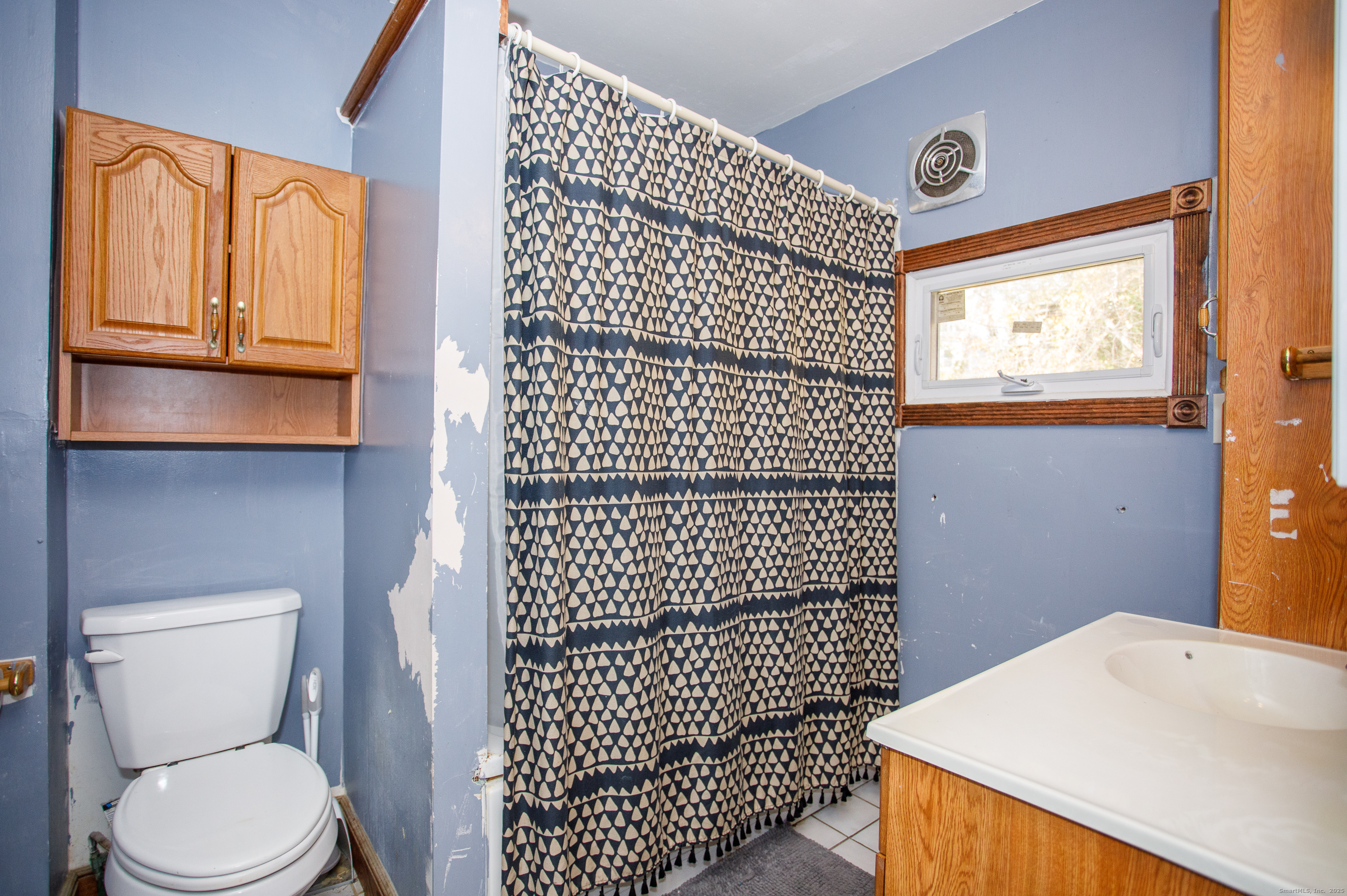 Photo 16 of 27 West Street, New London, CT