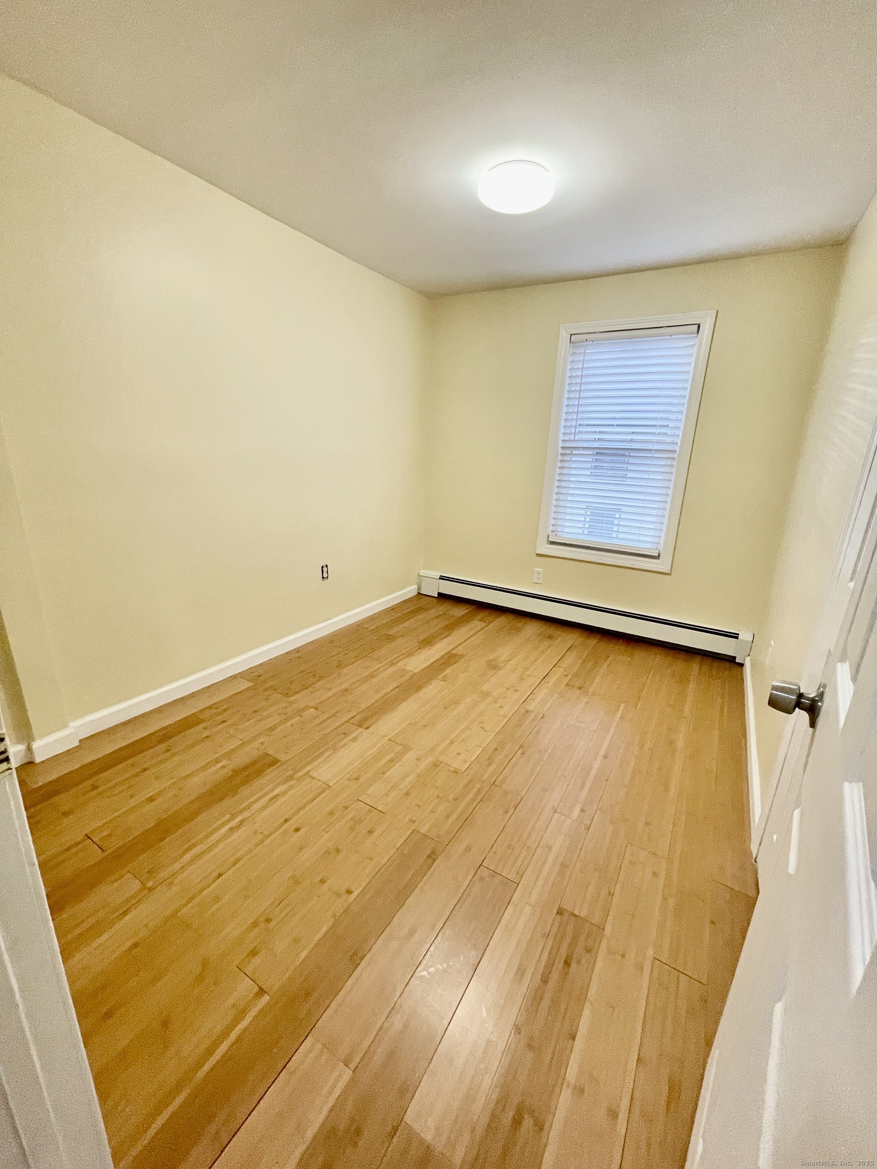 92 Main, Vernon, 06066, 3 Bedrooms Bedrooms, 0 ,1 BathroomBathrooms,Residential Rental,For Sale,Main,0,24141852